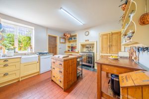 Photo 9- click for photo gallery